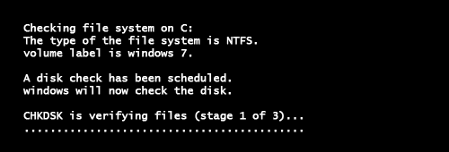 uChecking file system on C:vƂbZ[W\̂ŁA΂炭҂܂